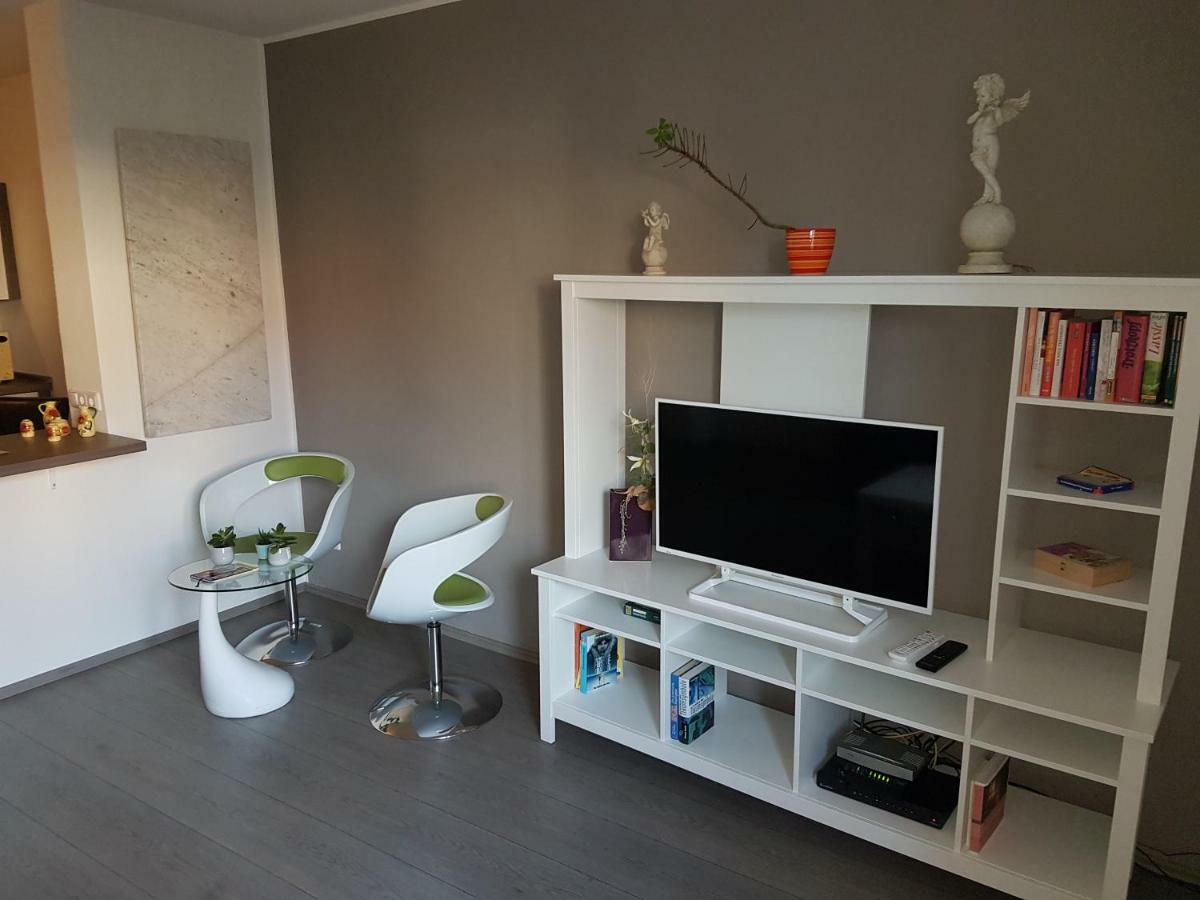 Cafe Marlitt Apartment อาร์นชตัดท์ ภายนอก รูปภาพ